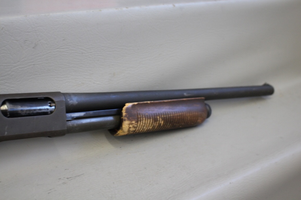 **POLICE TRADE** REMINGTON ARMS CO. 870 MAGNUM 12 GA WOOD STOCK